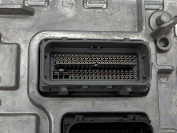 2018-2019 Chevrolet Malibu PCM Engine Control Computer ECU ECM PCU OEM P/N:12699666 Fits Fits 2018 2019 OEM Used Auto Parts