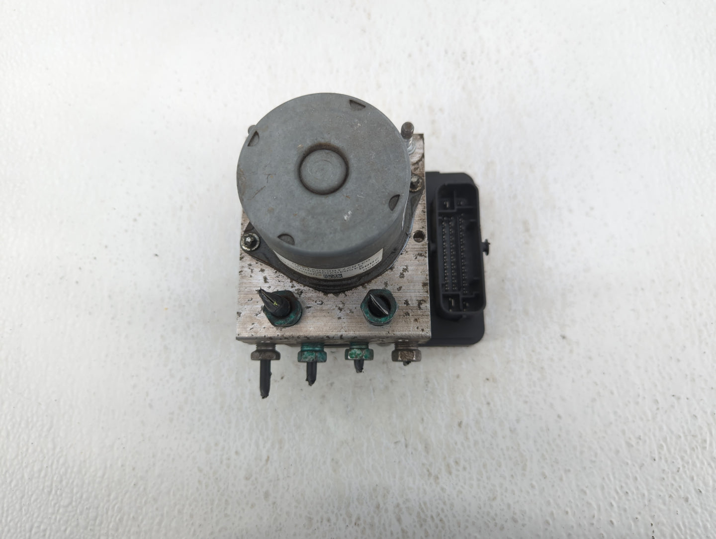 2019-2021 Chevrolet Malibu ABS Pump Control Module Replacement P/N:065055766 Fits Fits 2019 2020 2021 OEM Used Auto Parts - 