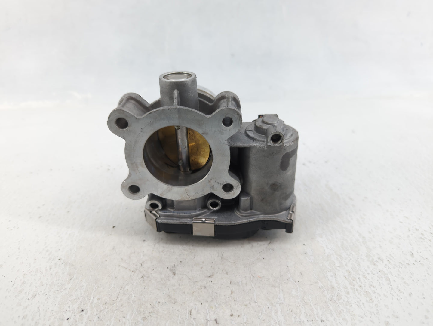 2016-2021 Chevrolet Malibu Throttle Body P/N:12671379AA Fits Fits 2016 2017 2018 2019 2020 2021 2022 OEM Used Auto Parts - O