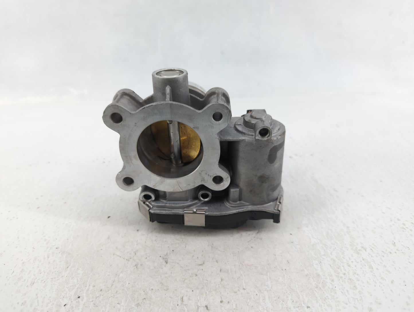 2016-2021 Chevrolet Malibu Throttle Body P/N:12671379AA Fits Fits 2016 2017 2018 2019 2020 2021 2022 OEM Used Auto Parts - O