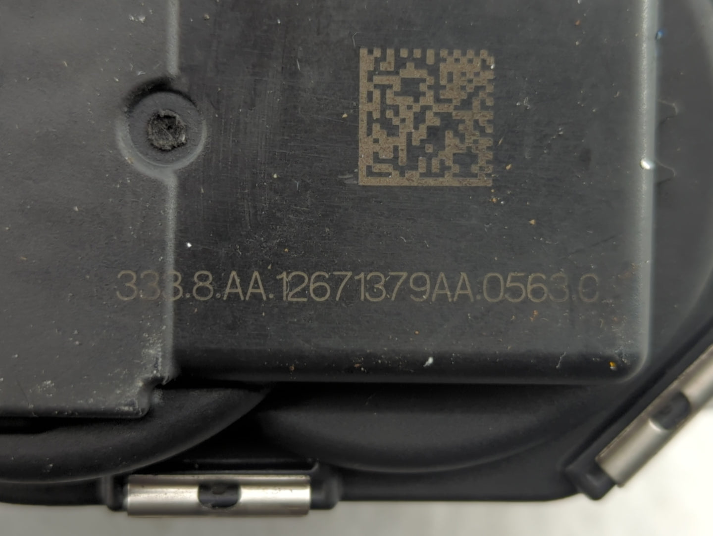 2016-2021 Chevrolet Malibu Throttle Body P/N:12671379AA Fits Fits 2016 2017 2018 2019 2020 2021 2022 OEM Used Auto Parts - O