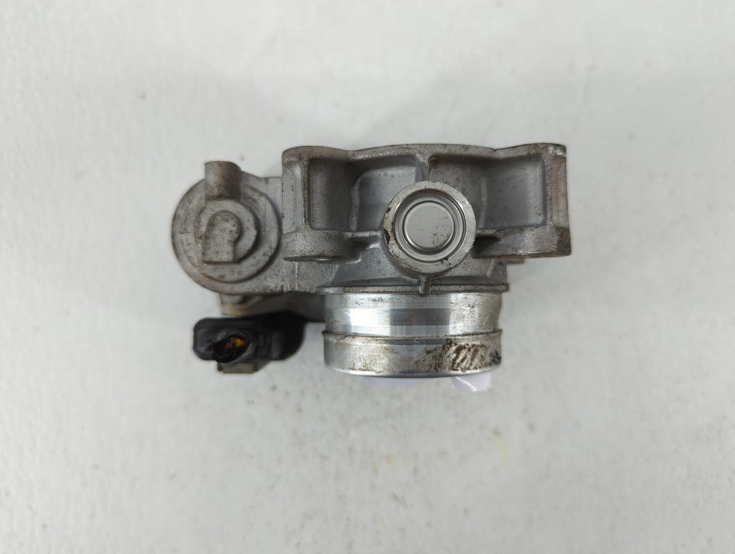 2016-2021 Chevrolet Malibu Throttle Body P/N:12671379AA Fits Fits 2016 2017 2018 2019 2020 2021 2022 OEM Used Auto Parts - O