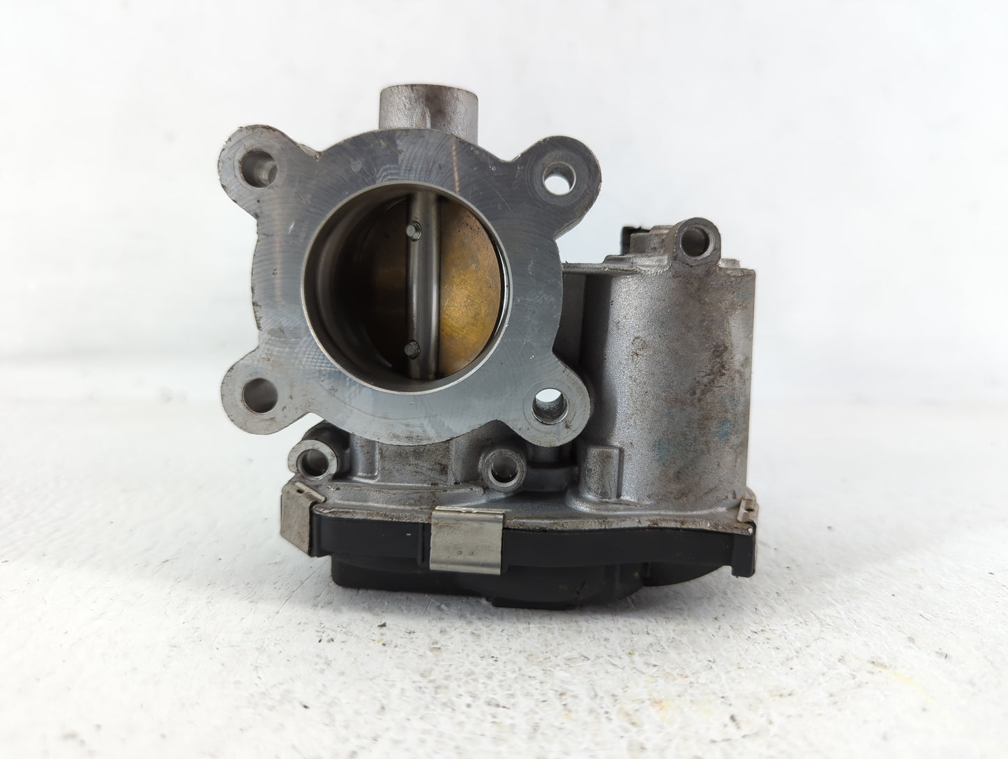2016-2021 Chevrolet Malibu Throttle Body P/N:12671379AA Fits Fits 2016 2017 2018 2019 2020 2021 2022 OEM Used Auto Parts - O