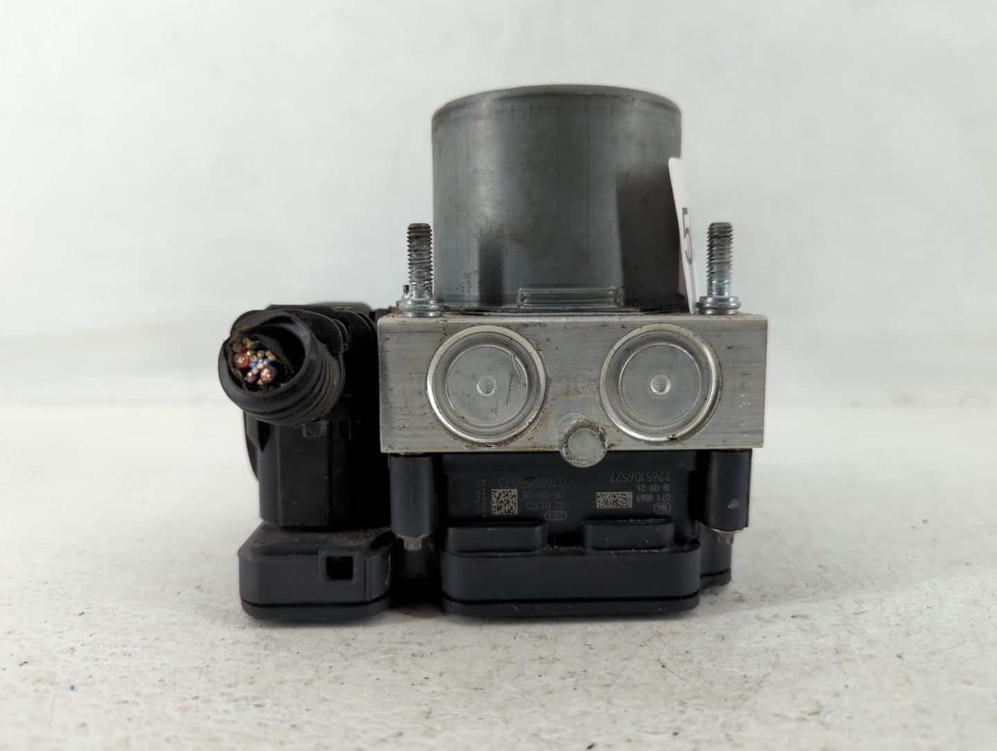 2019-2021 Chevrolet Malibu ABS Pump Control Module Replacement P/N:84502888 269 849 Fits Fits 2019 2020 2021 OEM Used Auto P
