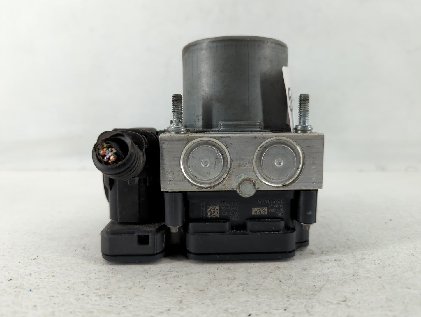 2019-2021 Chevrolet Malibu ABS Pump Control Module Replacement P/N:84502888 269 849 Fits Fits 2019 2020 2021 OEM Used Auto P