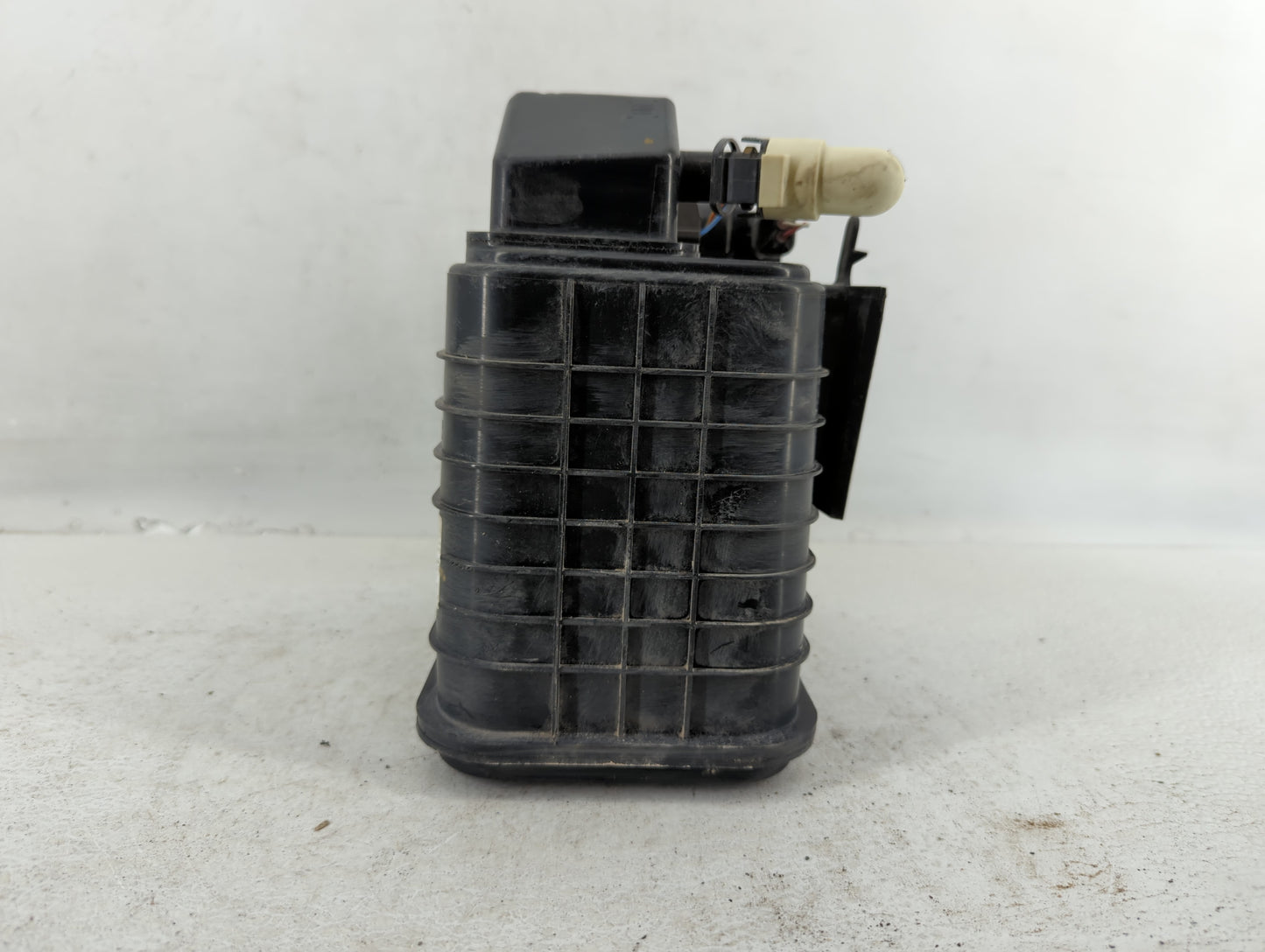 2019 Chevrolet Malibu Fuel Vapor Charcoal Canister - Oemusedautoparts1.com
