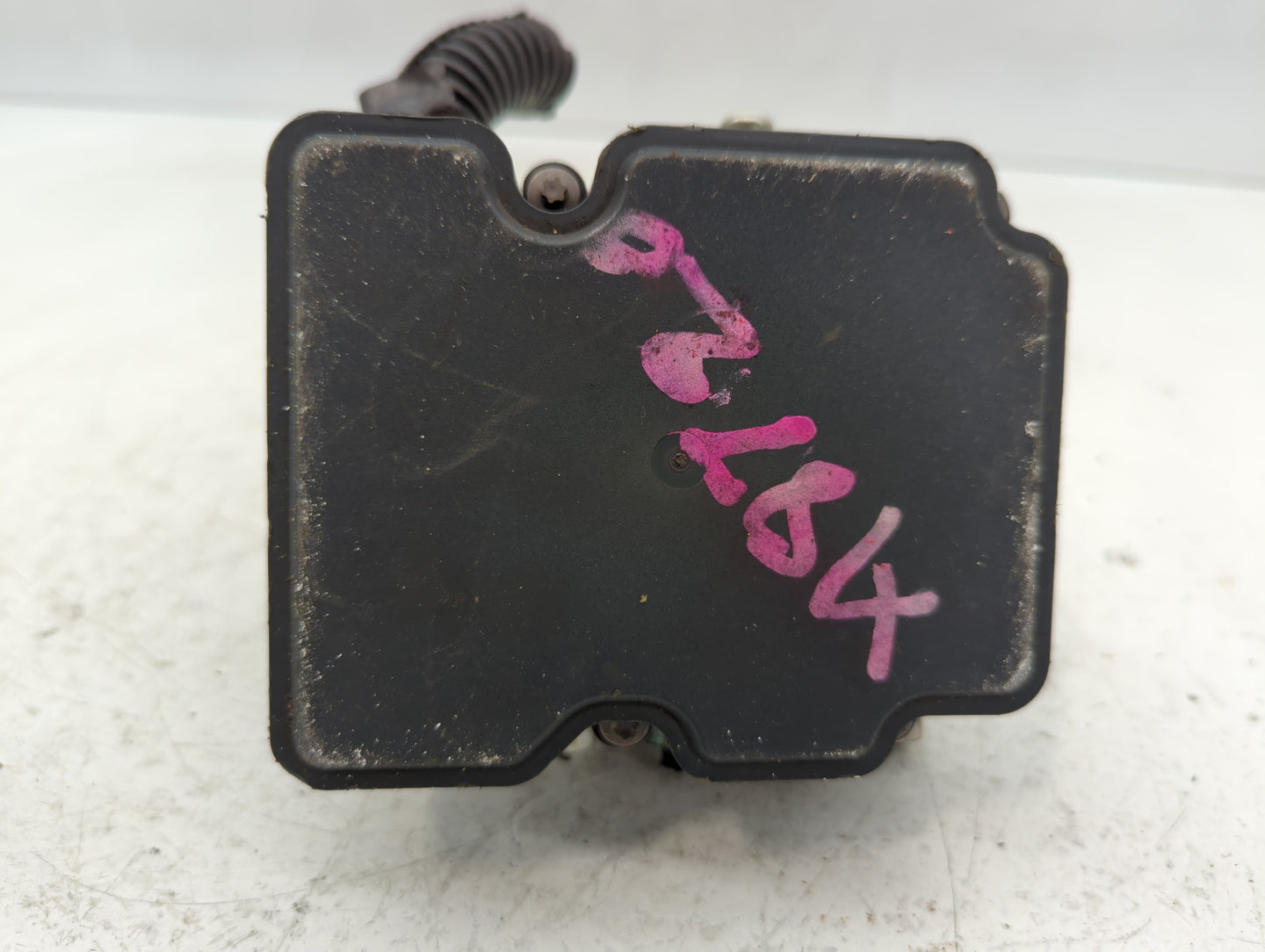 2019-2021 Chevrolet Malibu ABS Pump Control Module Replacement Fits Fits 2019 2020 2021 OEM Used Auto Parts - Oemusedautopar