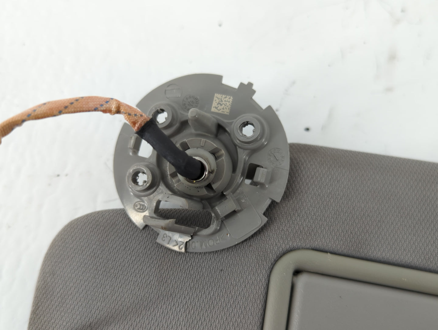 2016-2021 Chevrolet Malibu Sun Visor Shade Replacement Driver Left Mirror Fits Fits 2016 2017 2018 2019 2020 2021 OEM Used A