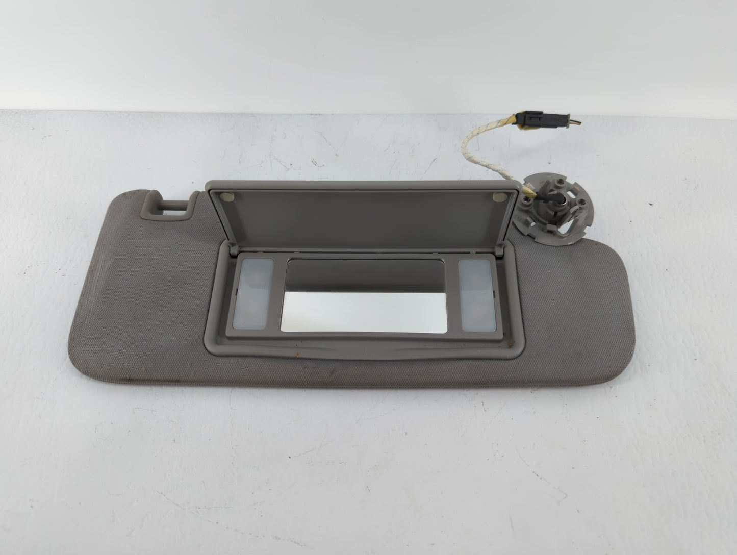 2016-2021 Chevrolet Malibu Sun Visor Shade Replacement Passenger Right Mirror Fits Fits 2016 2017 2018 2019 2020 2021 OEM Us