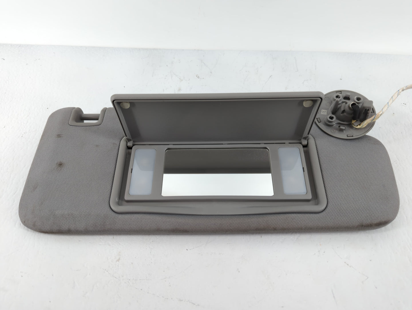 2016-2021 Chevrolet Malibu Sun Visor Shade Replacement Passenger Right Mirror Fits Fits 2016 2017 2018 2019 2020 2021 OEM Us