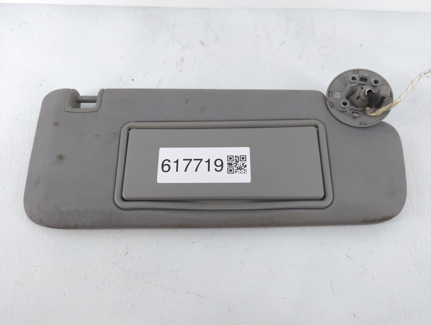 2016-2021 Chevrolet Malibu Sun Visor Shade Replacement Passenger Right Mirror Fits Fits 2016 2017 2018 2019 2020 2021 OEM Us