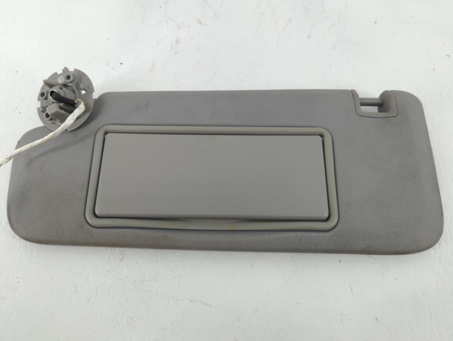 2016-2021 Chevrolet Malibu Sun Visor Shade Replacement Driver Left Mirror Fits Fits 2016 2017 2018 2019 2020 2021 OEM Used A