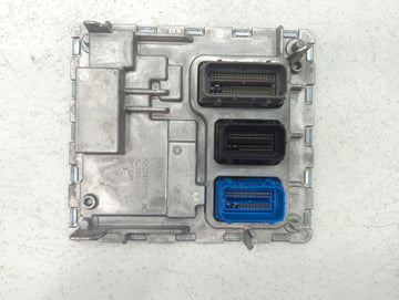 2018-2019 Chevrolet Malibu PCM Engine Control Computer ECU ECM PCU OEM P/N:12699666 Fits Fits 2018 2019 OEM Used Auto Parts 