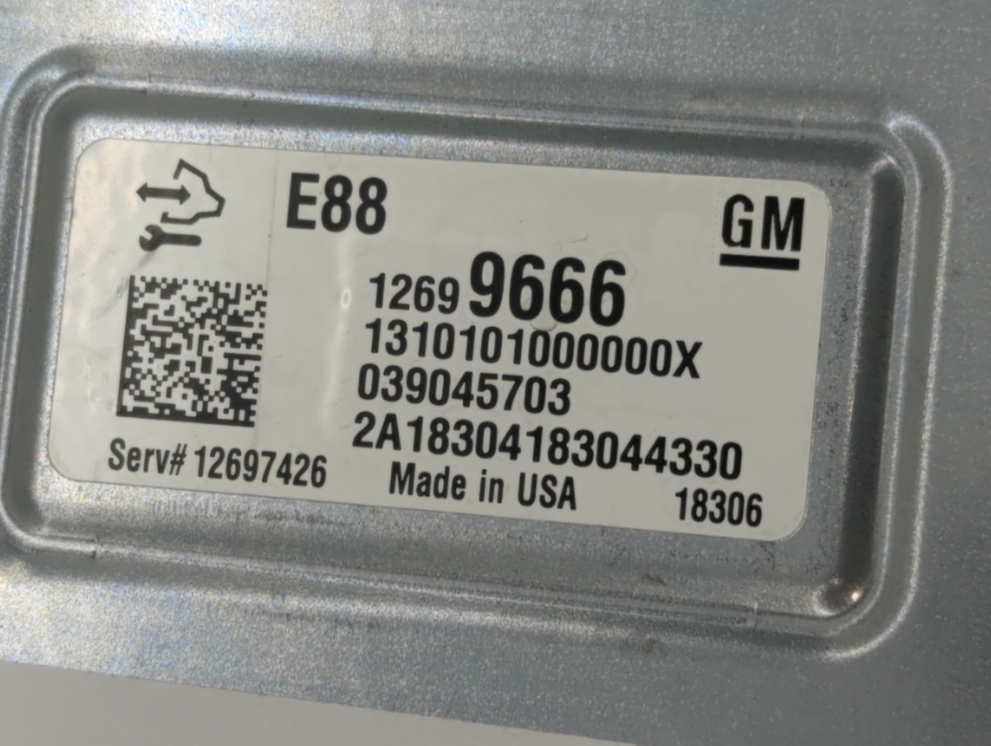 2018-2019 Chevrolet Malibu PCM Engine Control Computer ECU ECM PCU OEM P/N:12699666 Fits Fits 2018 2019 OEM Used Auto Parts 