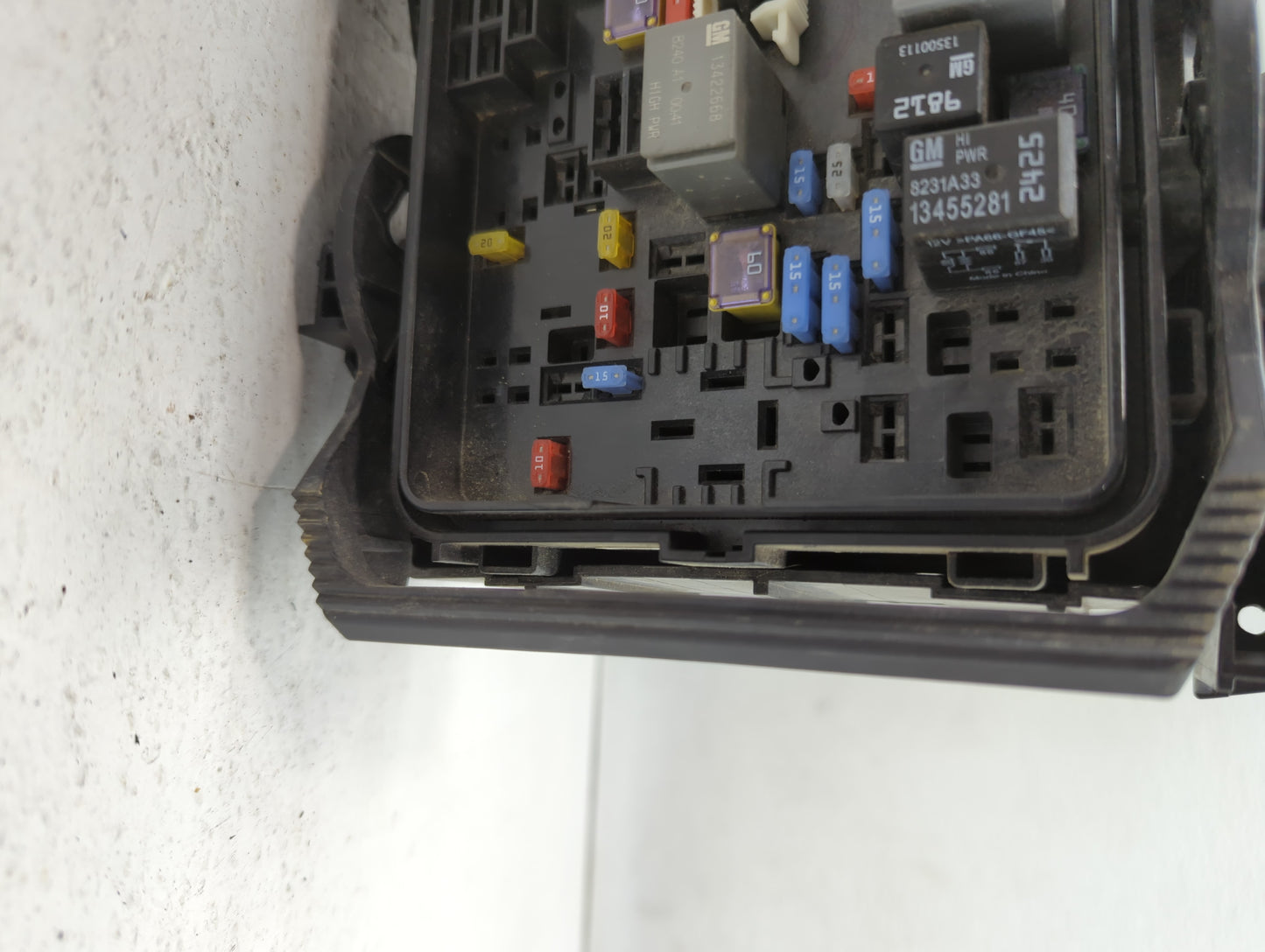 2018-2019 Chevrolet Malibu Fusebox Fuse Box Panel Relay Module Fits Fits 2018 2019 OEM Used Auto Parts - Oemusedautoparts1.c