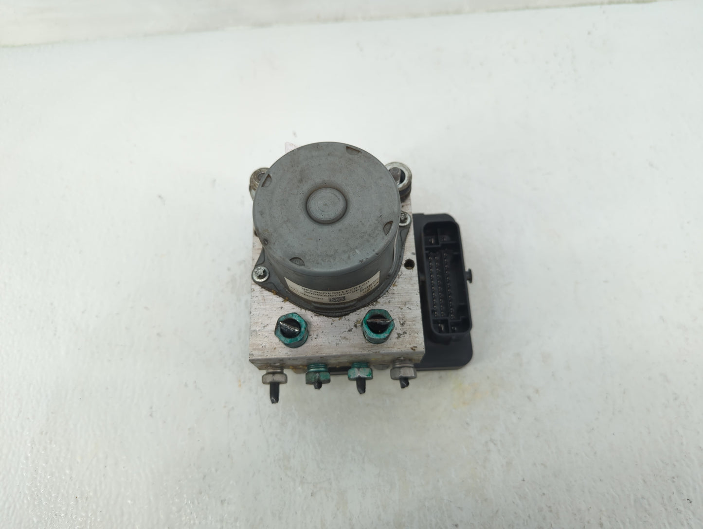 2019-2021 Chevrolet Malibu ABS Pump Control Module Replacement P/N:065055766 Fits Fits 2019 2020 2021 OEM Used Auto Parts - 