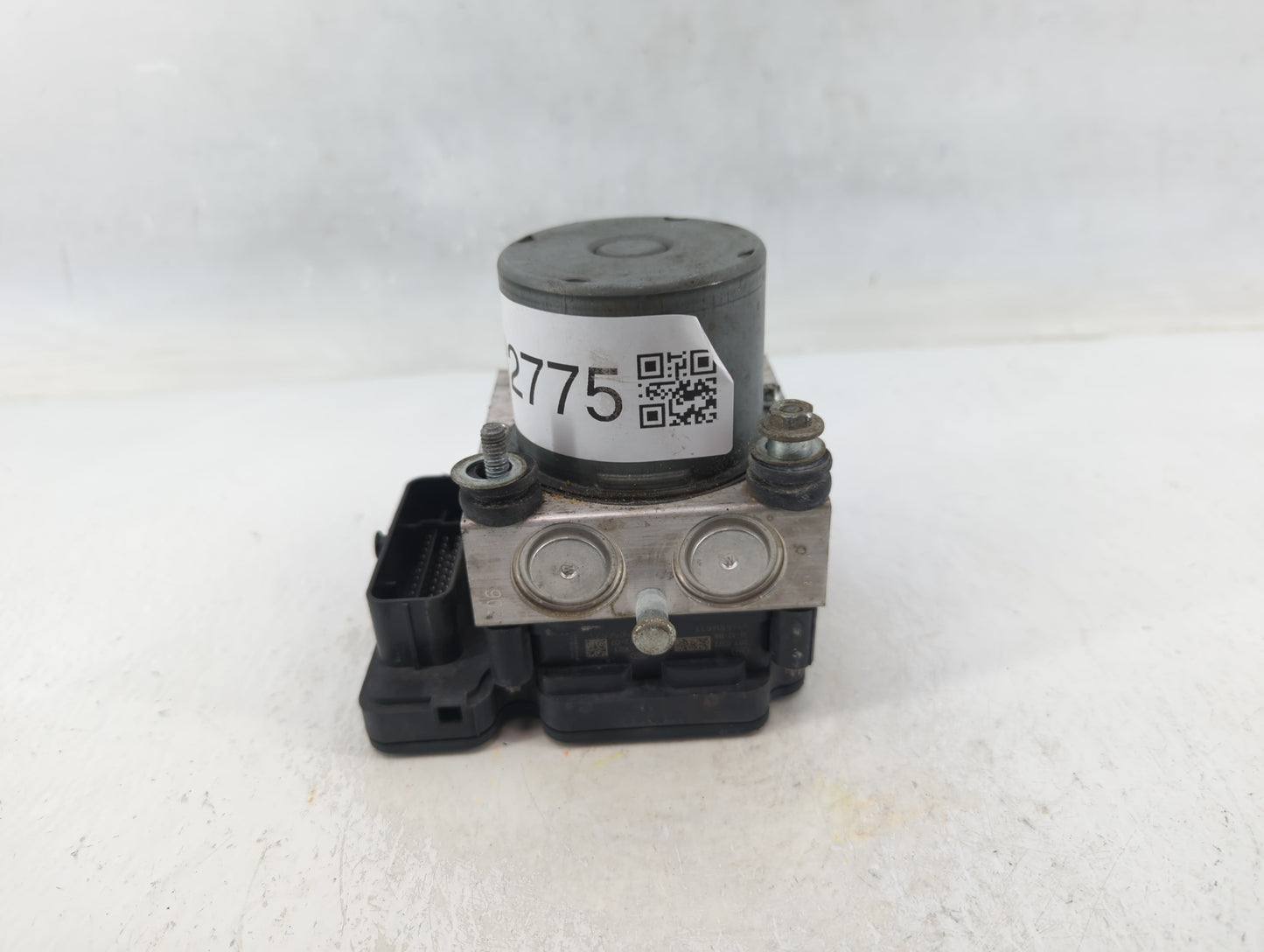 2019-2021 Chevrolet Malibu ABS Pump Control Module Replacement P/N:065055766 Fits Fits 2019 2020 2021 OEM Used Auto Parts - 