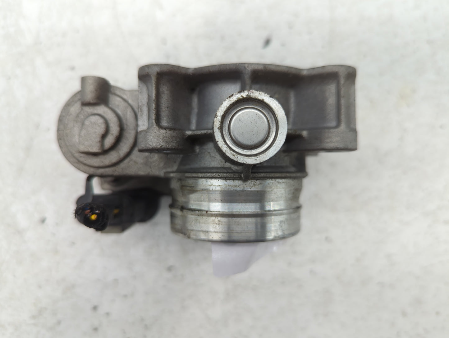 2016-2021 Chevrolet Malibu Throttle Body P/N:12671379AA Fits Fits 2016 2017 2018 2019 2020 2021 2022 OEM Used Auto Parts - O