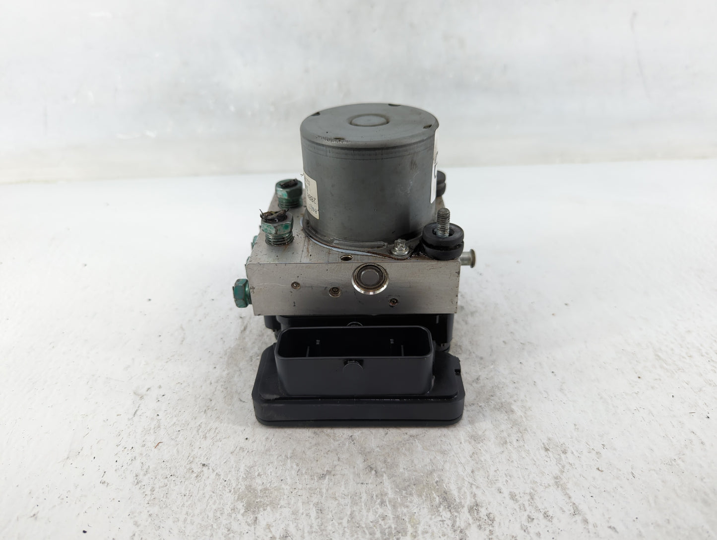 2019-2021 Chevrolet Malibu ABS Pump Control Module Replacement P/N:065055766 Fits Fits 2019 2020 2021 OEM Used Auto Parts - 