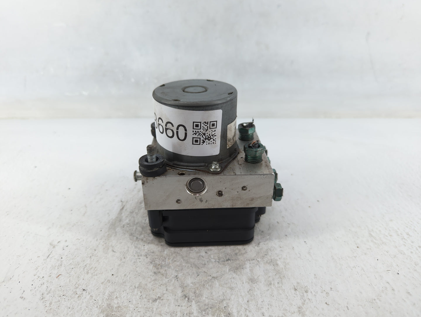 2019-2021 Chevrolet Malibu ABS Pump Control Module Replacement P/N:065055766 Fits Fits 2019 2020 2021 OEM Used Auto Parts - 