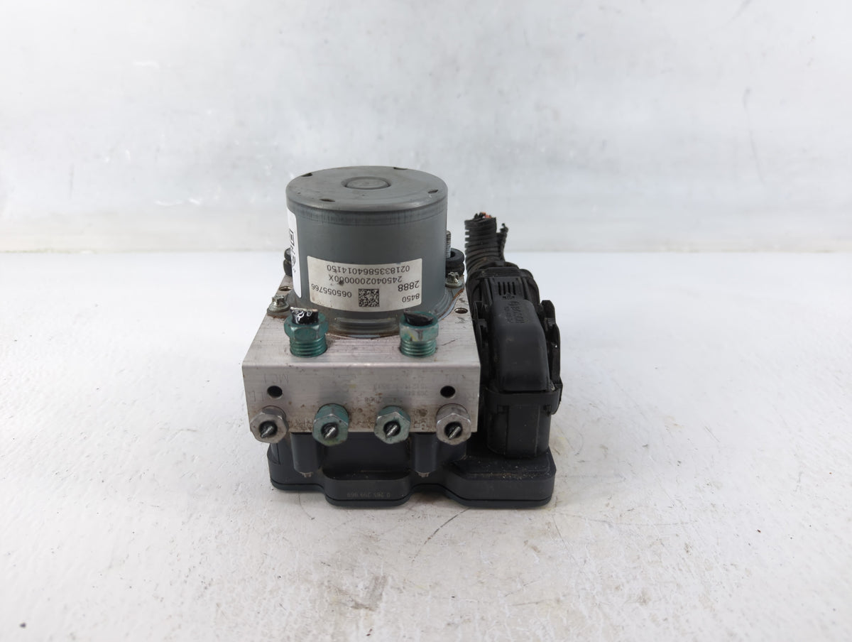 2019-2021 Chevrolet Malibu Anti-Lock Brake ABS Pump Module Actuator OEM P/N:065055766 2888, 8450 Fits Fits 2019 2020 2021 OE