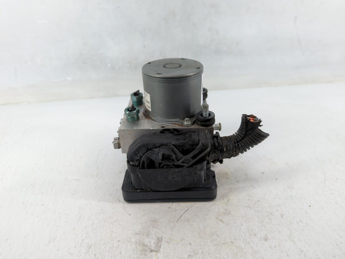 2019-2021 Chevrolet Malibu Anti-Lock Brake ABS Pump Module Actuator OEM P/N:065055766 2888, 8450 Fits Fits 2019 2020 2021 OE