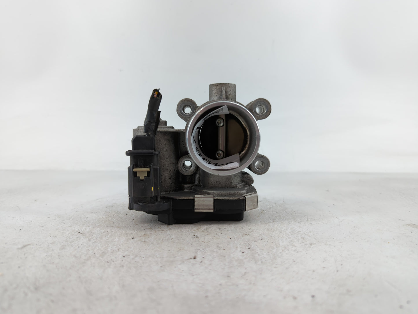 2016-2021 Chevrolet Malibu Throttle Body P/N:12671379AA Fits Fits 2016 2017 2018 2019 2020 2021 2022 OEM Used Auto Parts - O