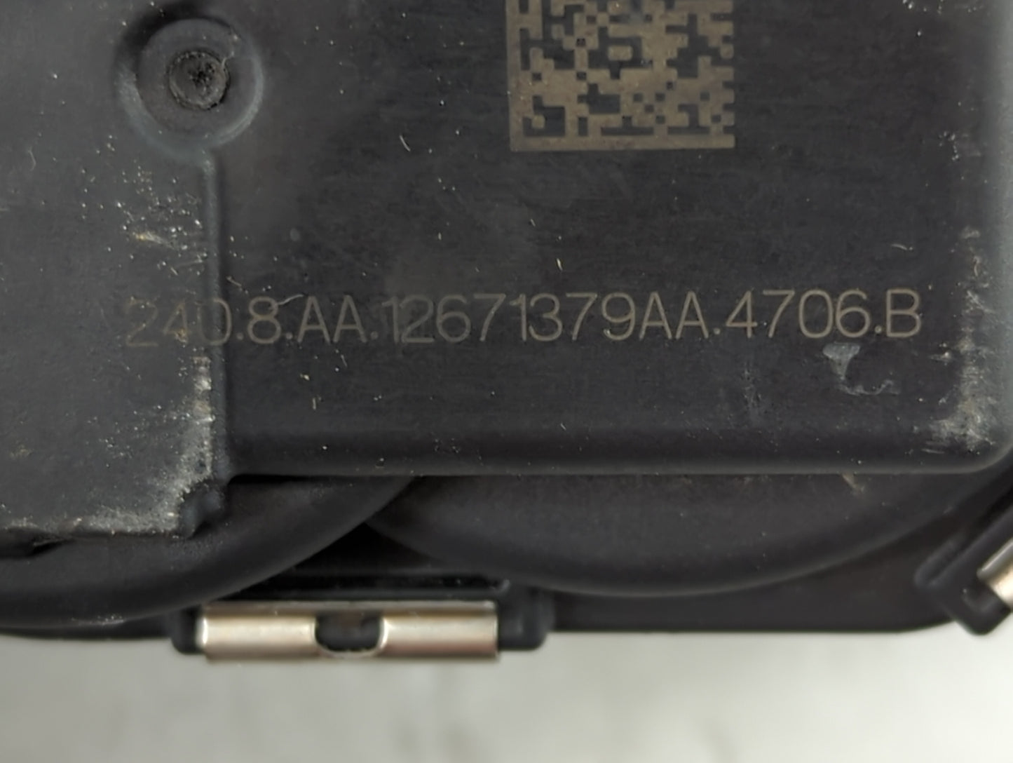 2016-2021 Chevrolet Malibu Throttle Body P/N:12671379AA Fits Fits 2016 2017 2018 2019 2020 2021 2022 OEM Used Auto Parts - O