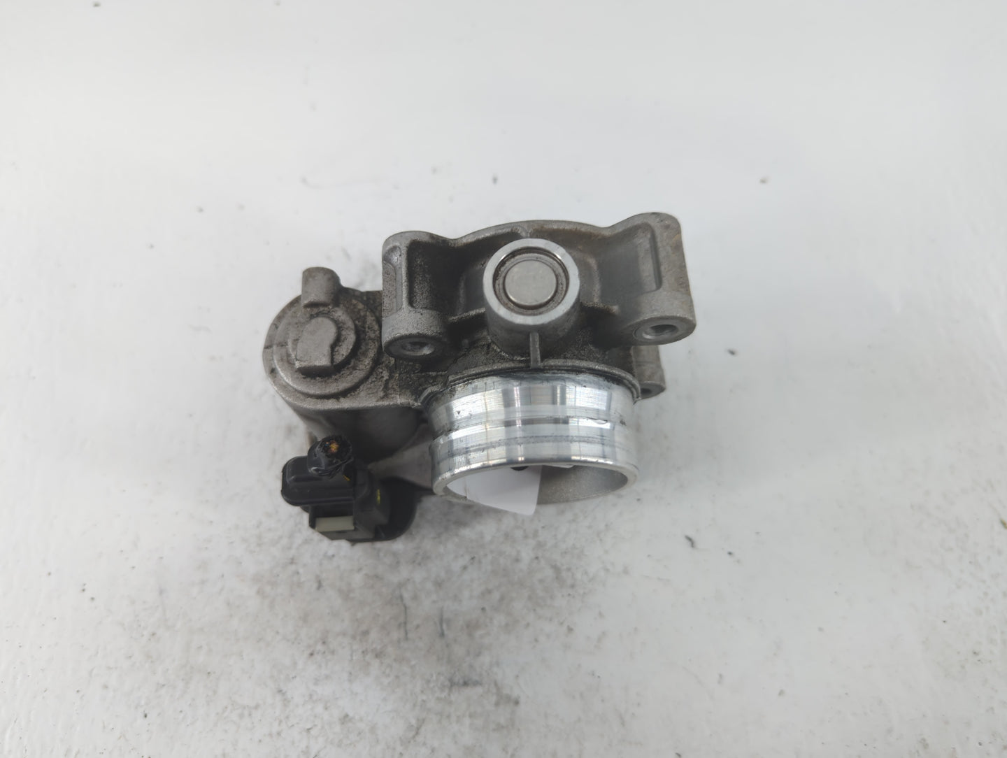 2016-2021 Chevrolet Malibu Throttle Body P/N:12671379AA Fits Fits 2016 2017 2018 2019 2020 2021 2022 OEM Used Auto Parts - O
