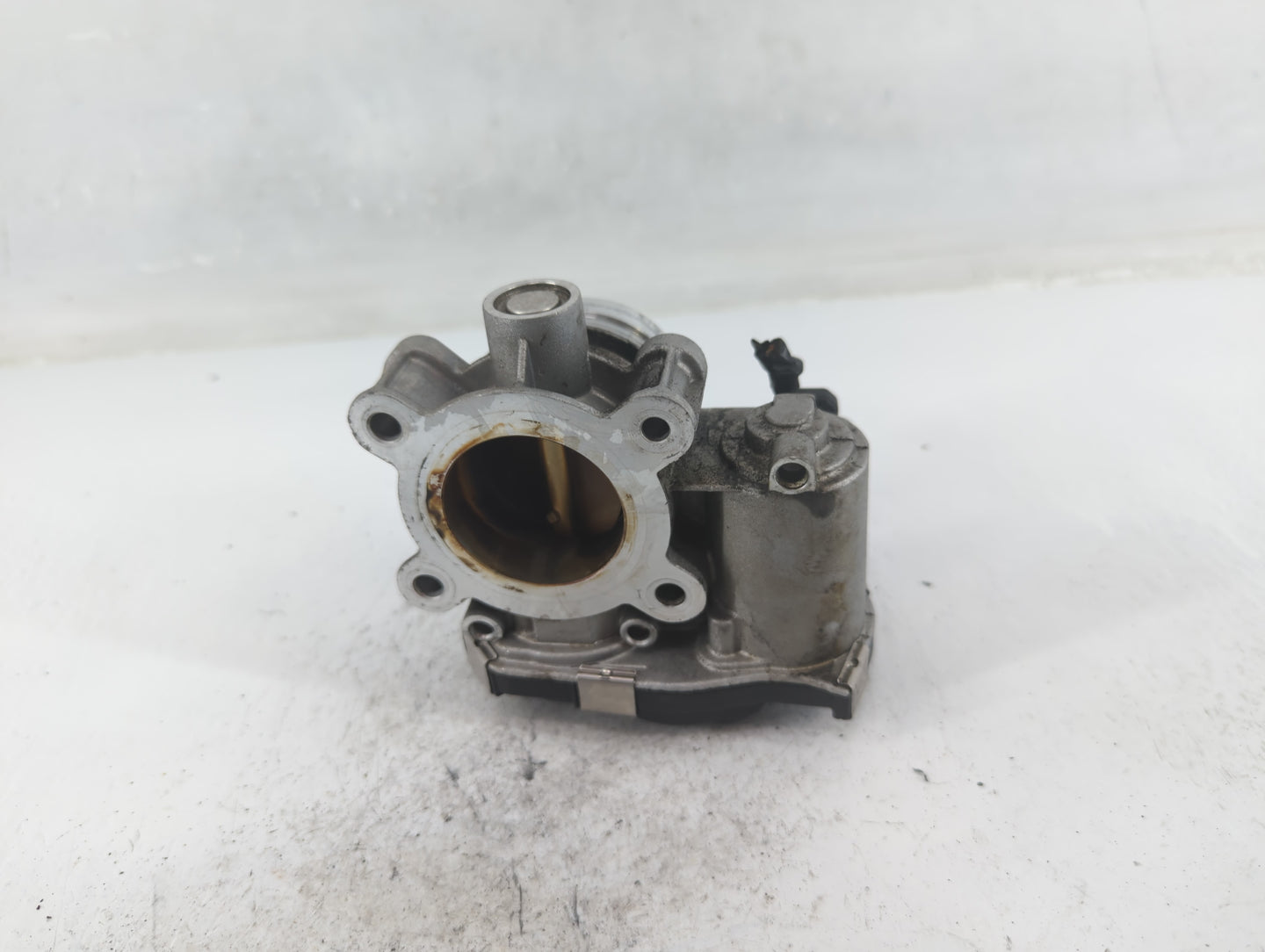 2016-2021 Chevrolet Malibu Throttle Body P/N:12671379AA Fits Fits 2016 2017 2018 2019 2020 2021 2022 OEM Used Auto Parts - O