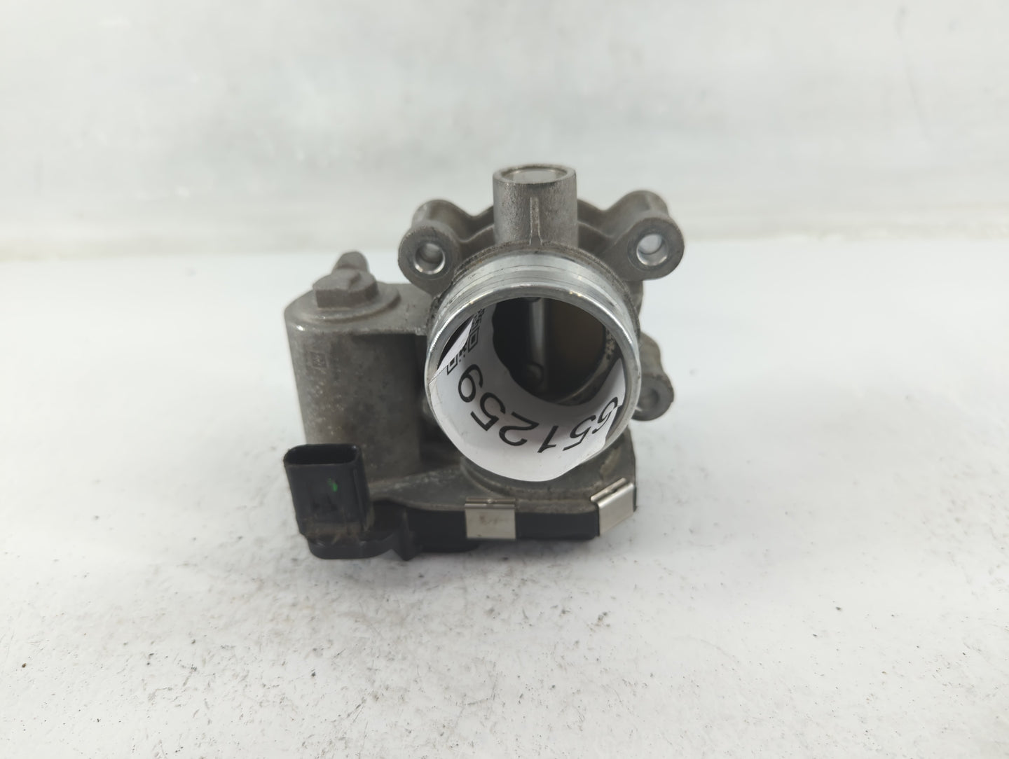 2016-2021 Chevrolet Malibu Throttle Body P/N:12671379AA Fits Fits 2016 2017 2018 2019 2020 2021 2022 OEM Used Auto Parts - O