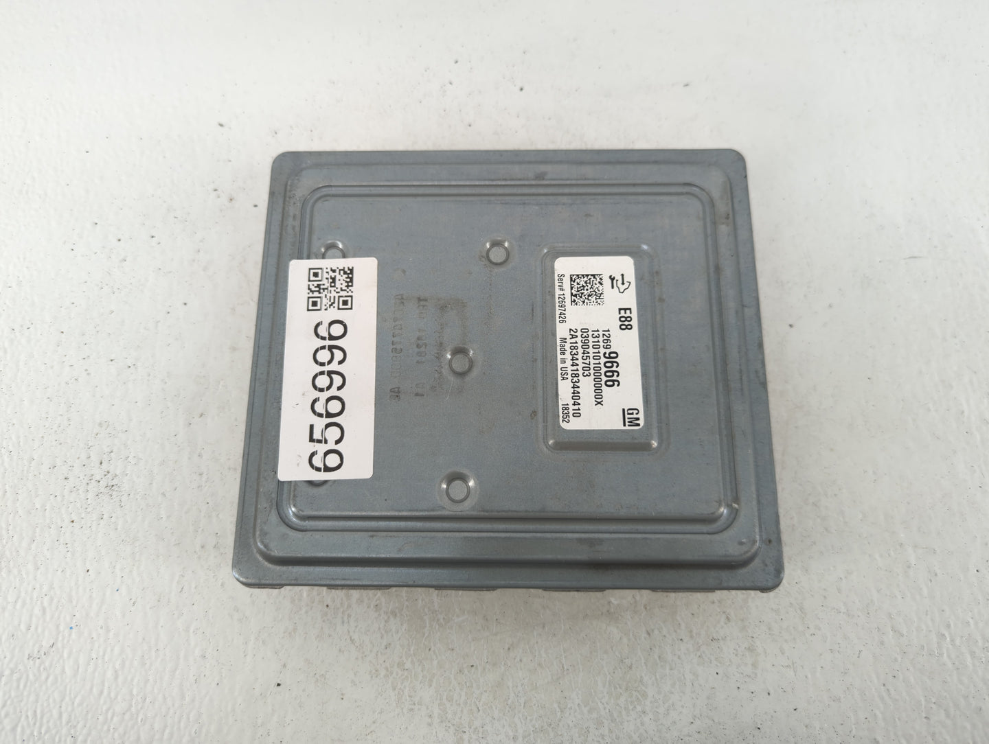 2018-2019 Chevrolet Malibu PCM Engine Control Computer ECU ECM PCU OEM P/N:12699666 Fits Fits 2018 2019 OEM Used Auto Parts 