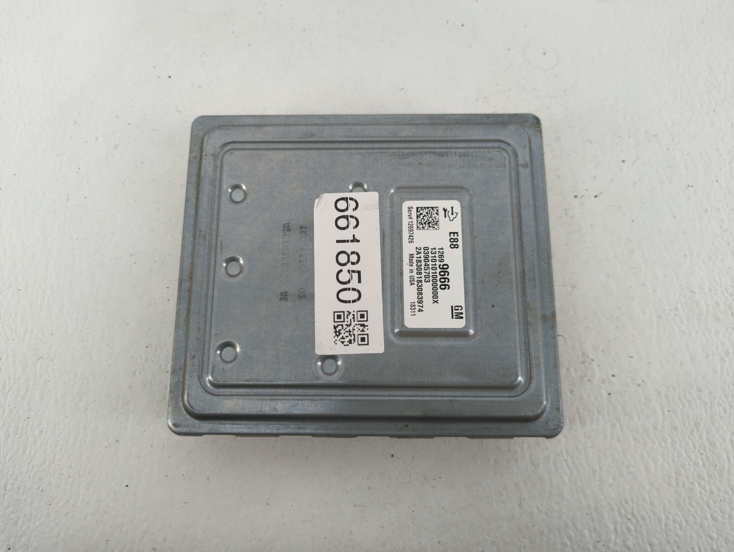 2018-2019 Chevrolet Malibu PCM Engine Control Computer ECU ECM PCU OEM P/N:12699666 Fits Fits 2018 2019 OEM Used Auto Parts 