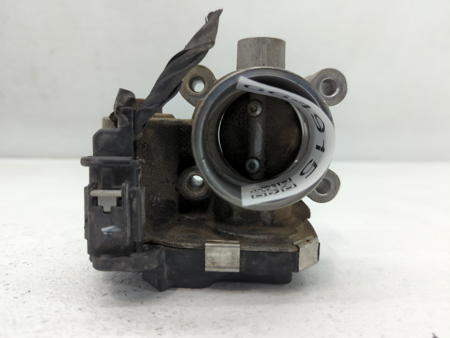 2016-2021 Chevrolet Malibu Throttle Body P/N:12671379AA Fits Fits 2016 2017 2018 2019 2020 2021 2022 OEM Used Auto Parts - O