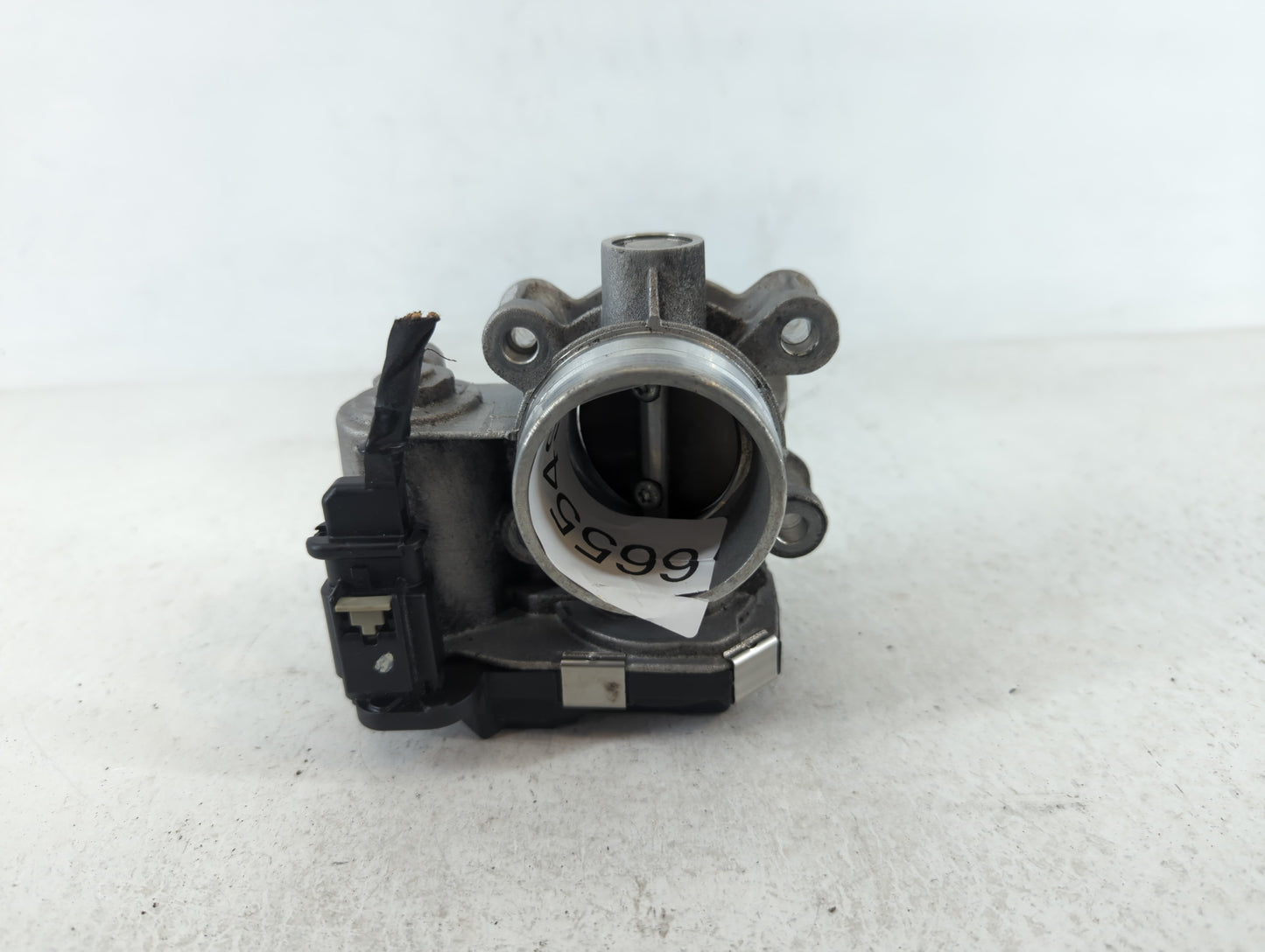 2016-2021 Chevrolet Malibu Throttle Body P/N:12671379AA Fits Fits 2016 2017 2018 2019 2020 2021 2022 OEM Used Auto Parts - O