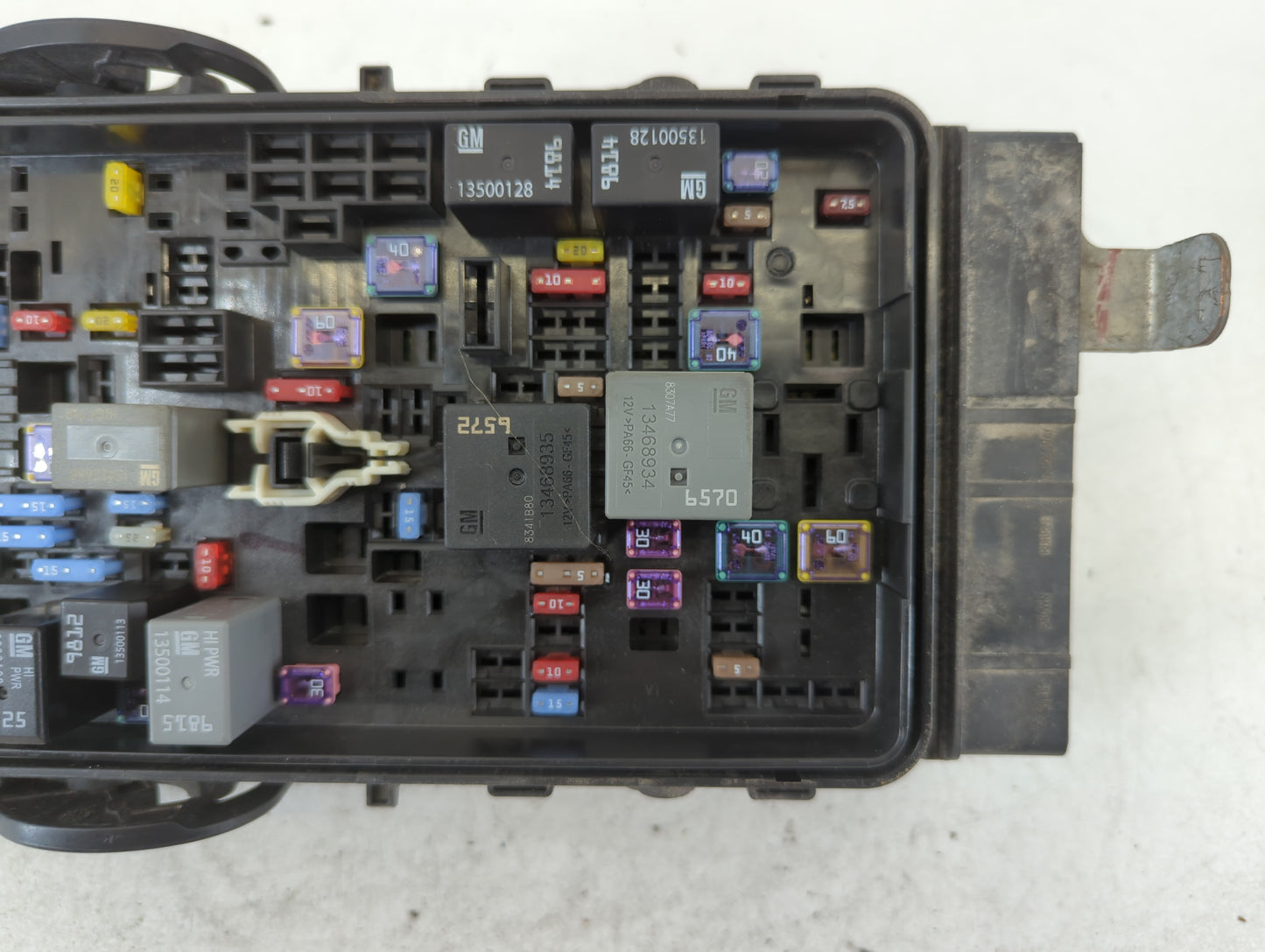 2018-2019 Chevrolet Malibu Fusebox Fuse Box Panel Relay Module P/N:84586305-02 Fits Fits 2018 2019 OEM Used Auto Parts - Oem
