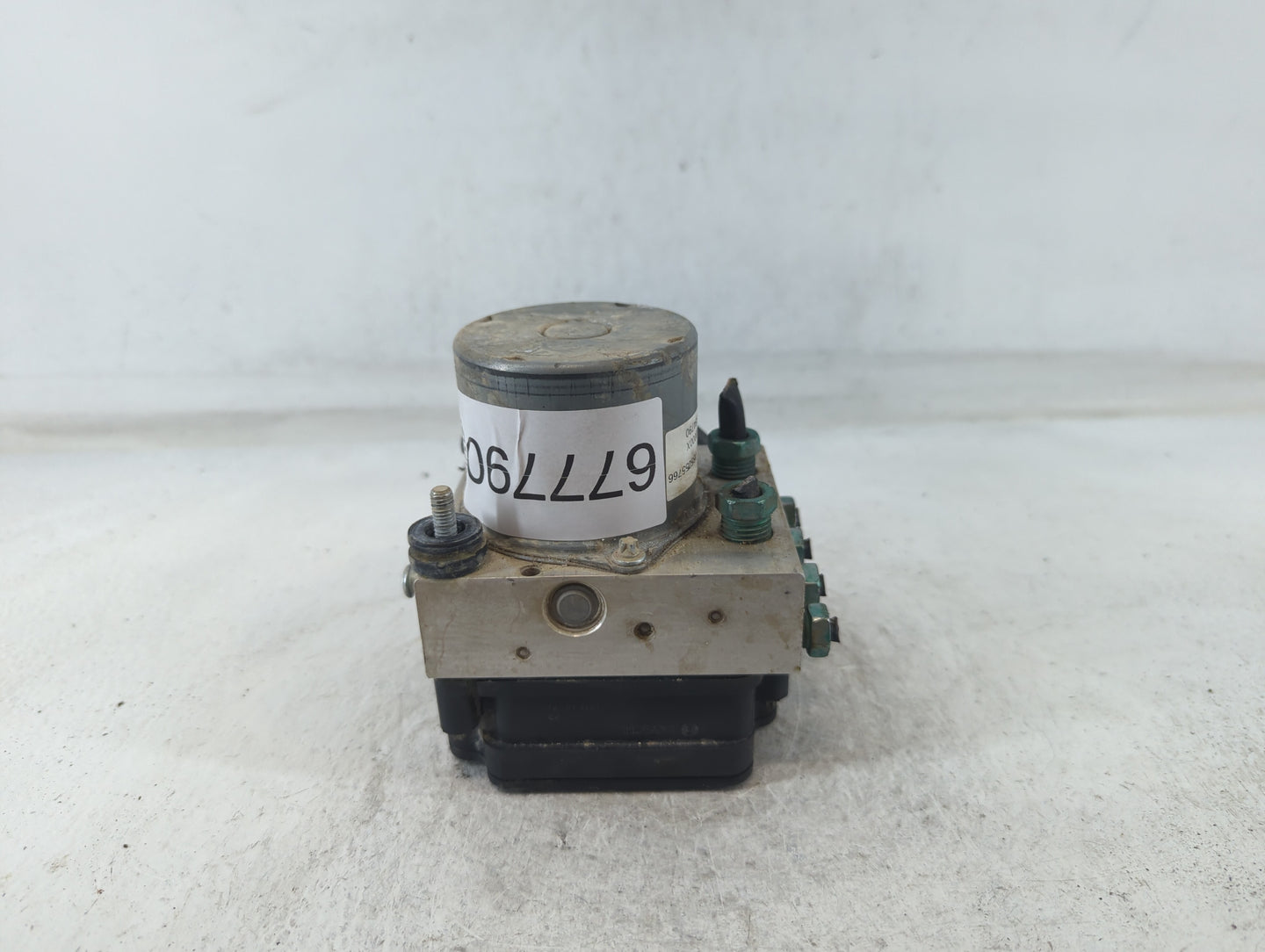 2019-2021 Chevrolet Malibu ABS Pump Control Module Replacement P/N:84502888 Fits Fits 2019 2020 2021 OEM Used Auto Parts - O