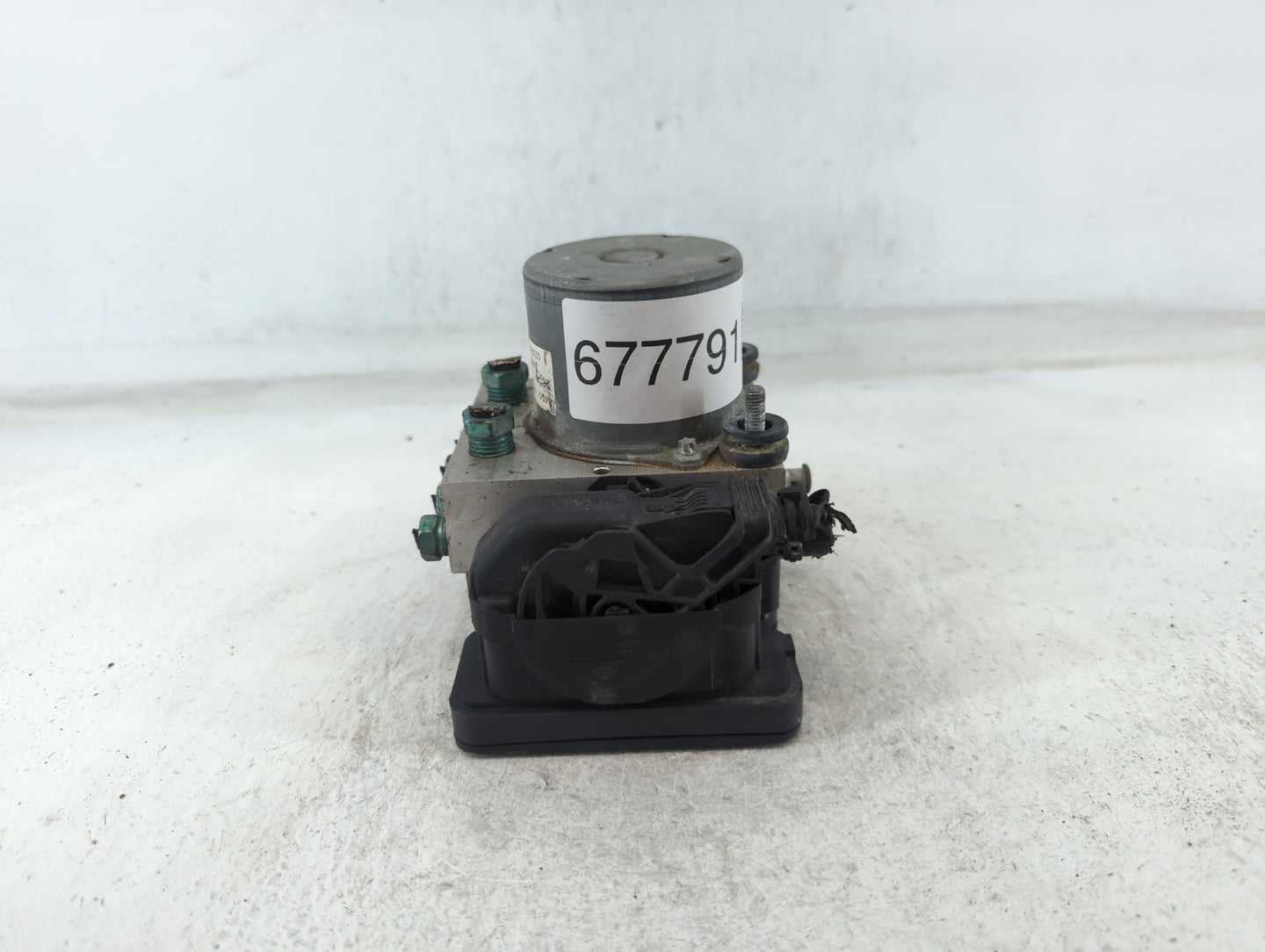 2019-2021 Chevrolet Malibu ABS Pump Control Module Replacement P/N:84502888 Fits Fits 2019 2020 2021 OEM Used Auto Parts - O
