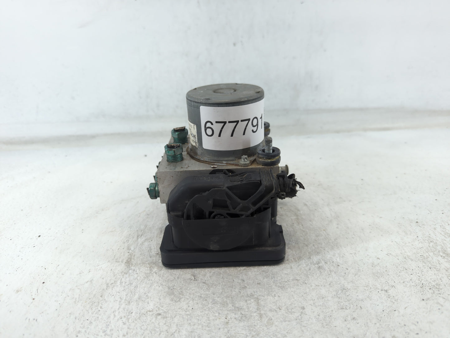 2019-2021 Chevrolet Malibu ABS Pump Control Module Replacement P/N:84502888 Fits Fits 2019 2020 2021 OEM Used Auto Parts - O