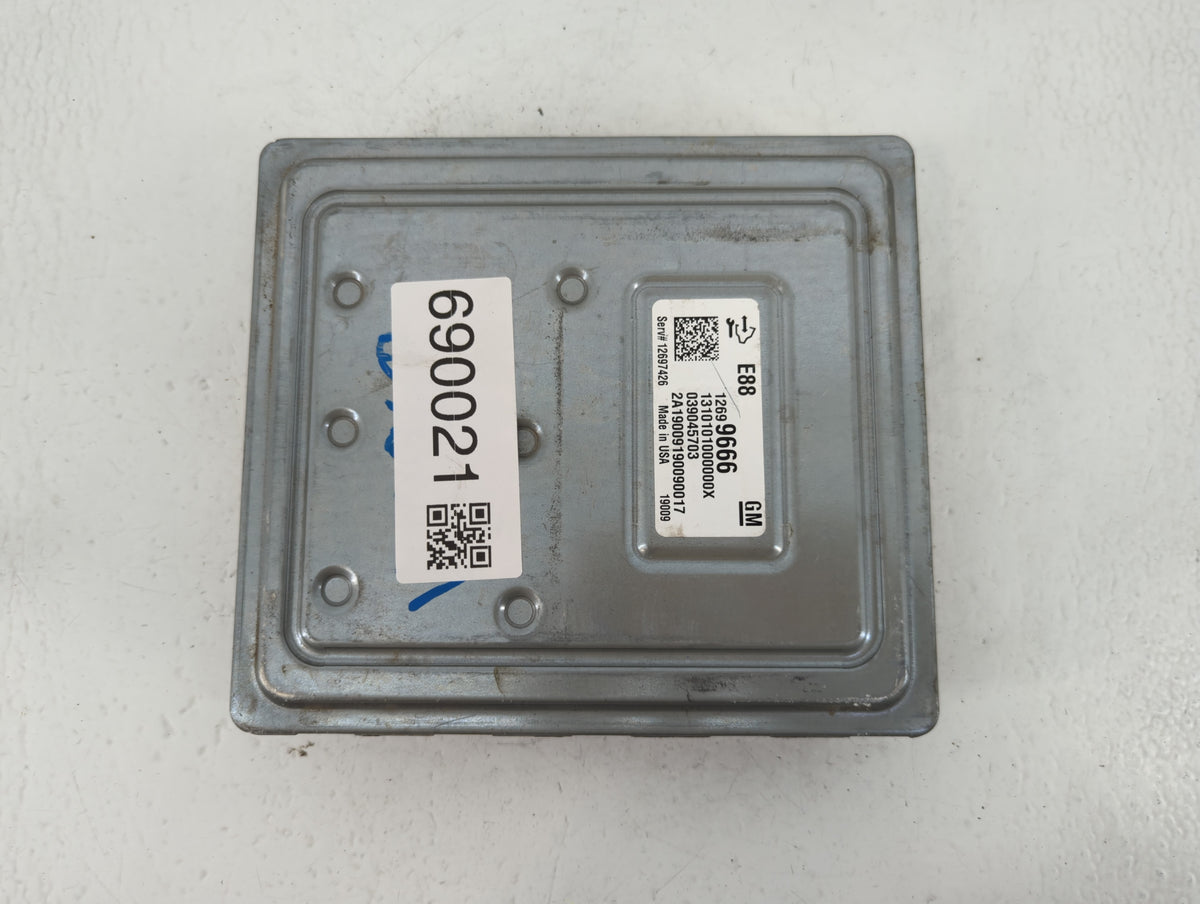 2018-2019 Chevrolet Malibu PCM Engine Control Computer ECU ECM PCU OEM P/N:12697426 12699666 Fits 2018 2019 OEM Used Auto Pa