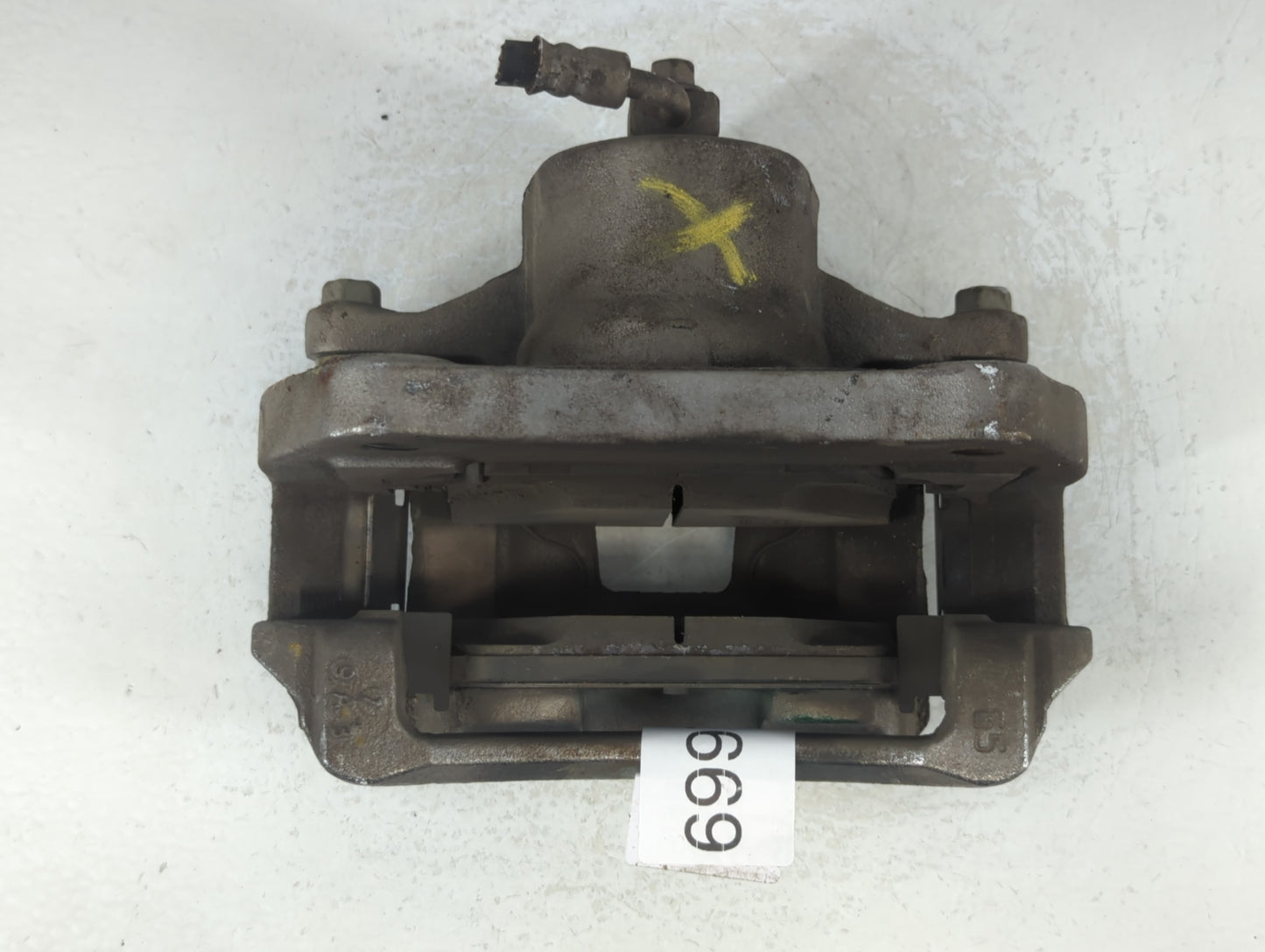 2016-2021 Chevrolet Malibu Front Driver Left Brake Caliper - Oemusedautoparts1.com