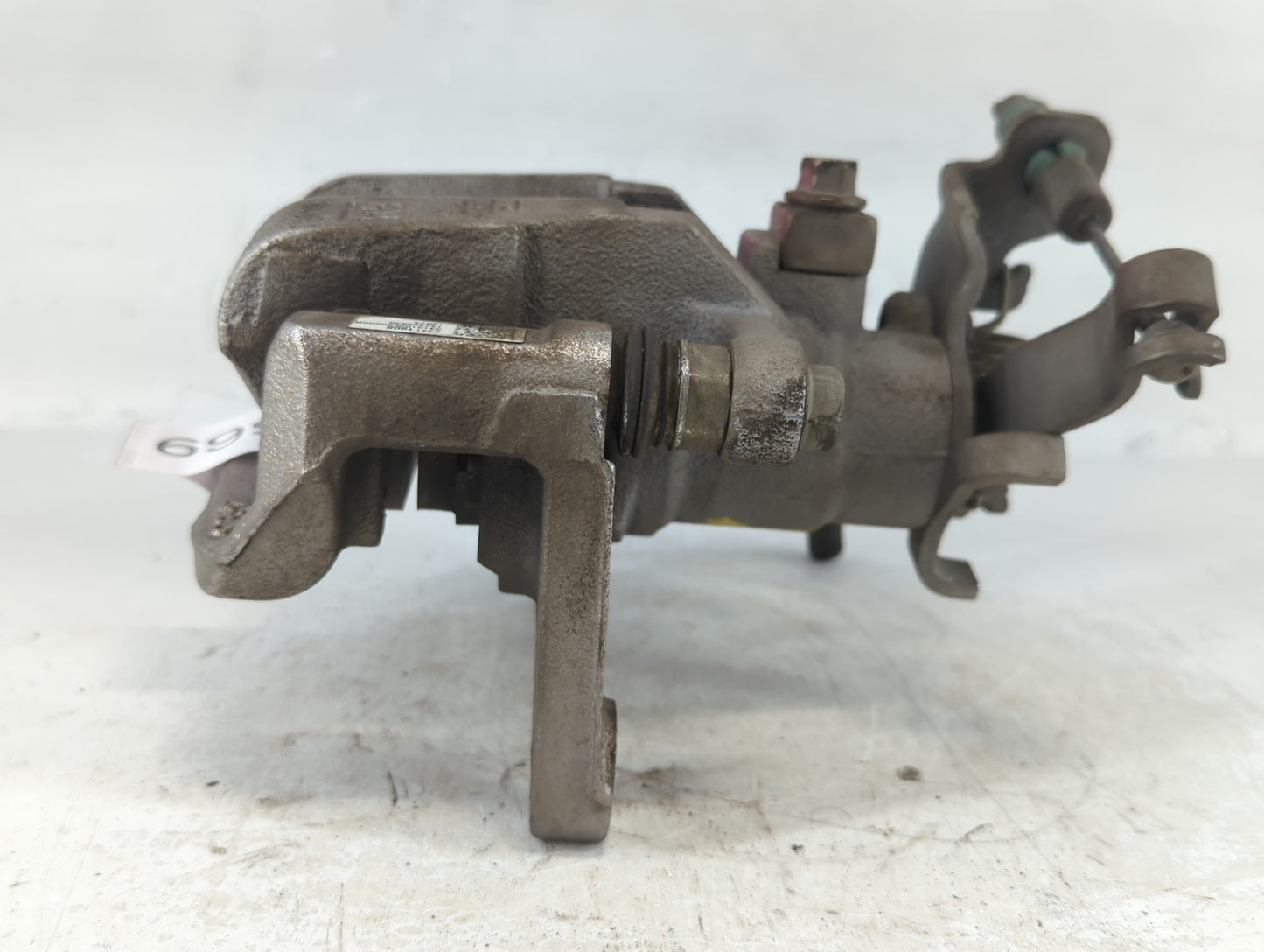2016-2021 Chevrolet Malibu Front Passenger Right Brake Caliper - Oemusedautoparts1.com