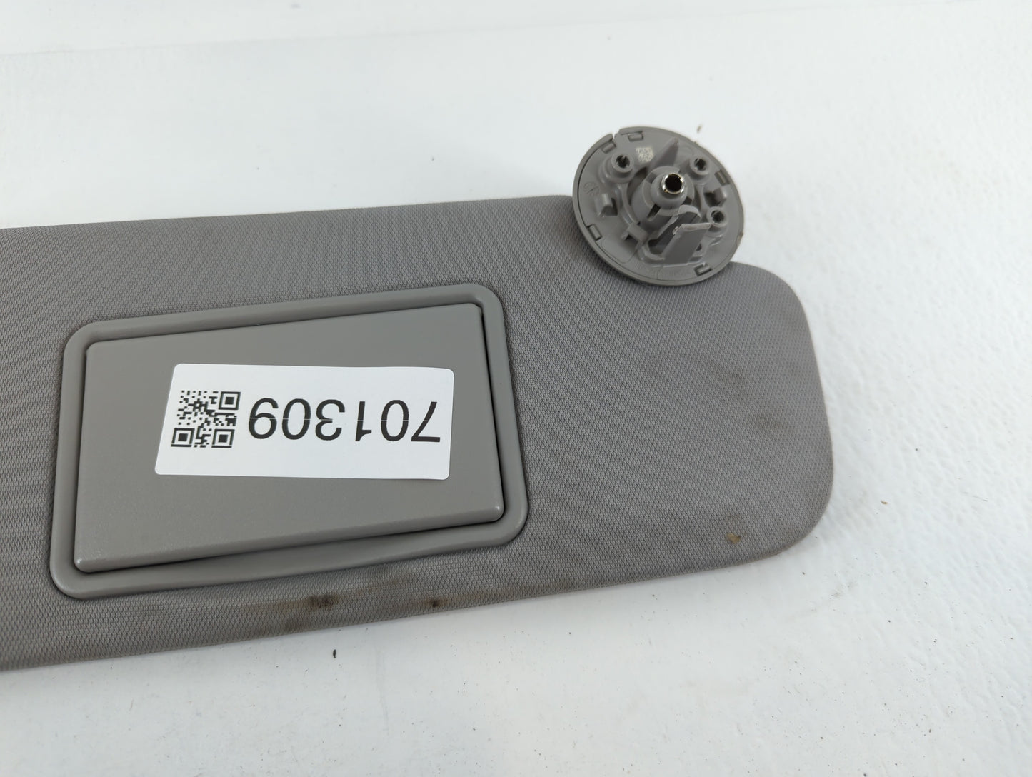 2016-2021 Chevrolet Malibu Sun Visor Shade Replacement Passenger Right Mirror Fits Fits 2016 2017 2018 2019 2020 2021 OEM Us