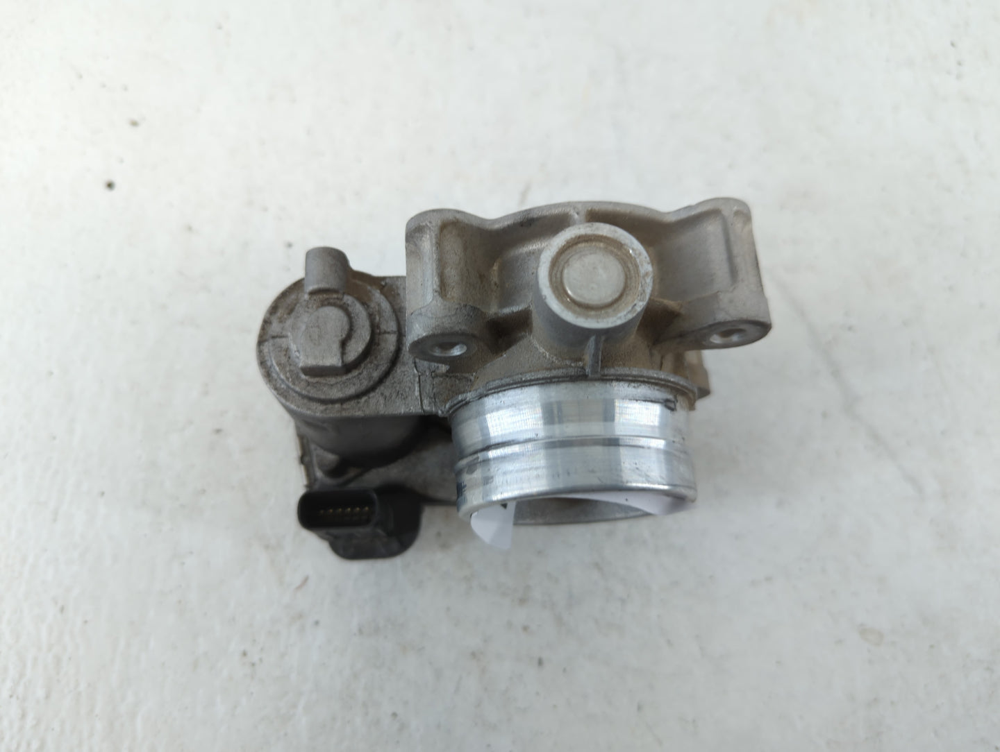 2016-2021 Chevrolet Malibu Throttle Body P/N:12671379AA Fits Fits 2016 2017 2018 2019 2020 2021 2022 OEM Used Auto Parts - O