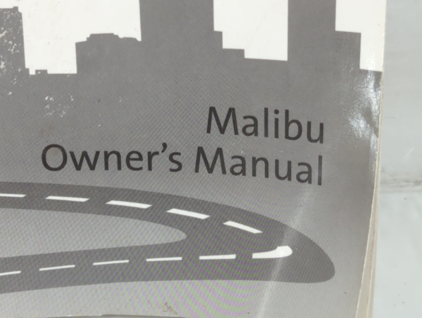 2019 Chevrolet Malibu Owners Manual Book Guide P/N:84074155 OEM Used Auto Parts - Oemusedautoparts1.com