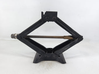 compare product 2019 Chevrolet Malibu Spare Scissor Car Jack 748785