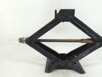 2019 Chevrolet Malibu Spare Scissor Car Jack 748785 - Oemusedautoparts1.com
