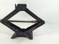 2019 Chevrolet Malibu Spare Scissor Car Jack 748785 - Oemusedautoparts1.com