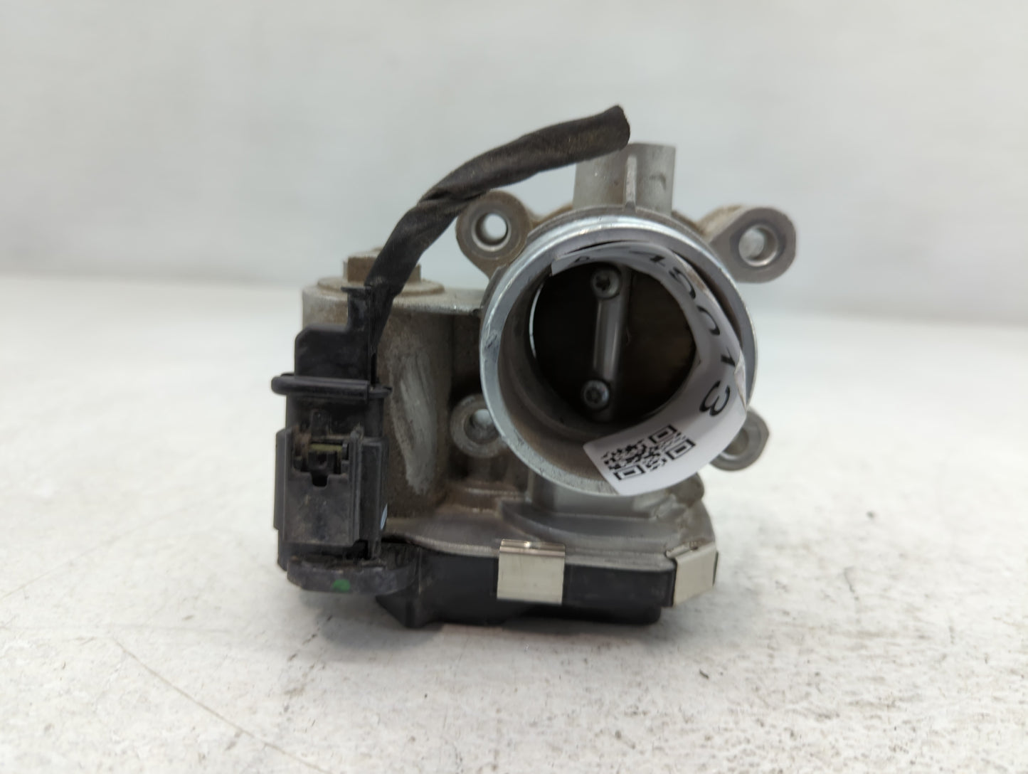 2016-2021 Chevrolet Malibu Throttle Body P/N:12671379AA Fits Fits 2016 2017 2018 2019 2020 2021 2022 OEM Used Auto Parts - O