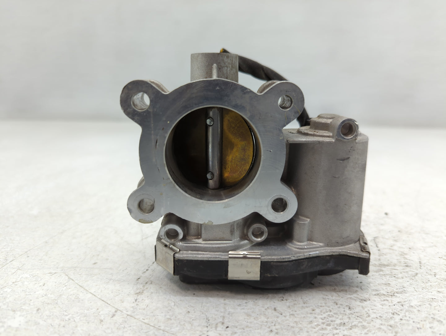 2016-2021 Chevrolet Malibu Throttle Body P/N:12671379AA Fits Fits 2016 2017 2018 2019 2020 2021 2022 OEM Used Auto Parts - O